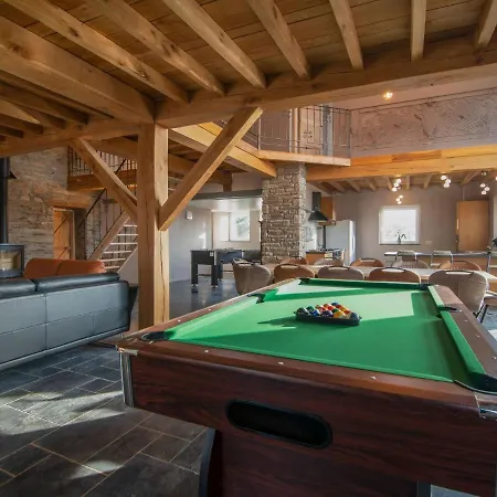 Very Spacious House With Sauna And Countryside Views Holiday home
